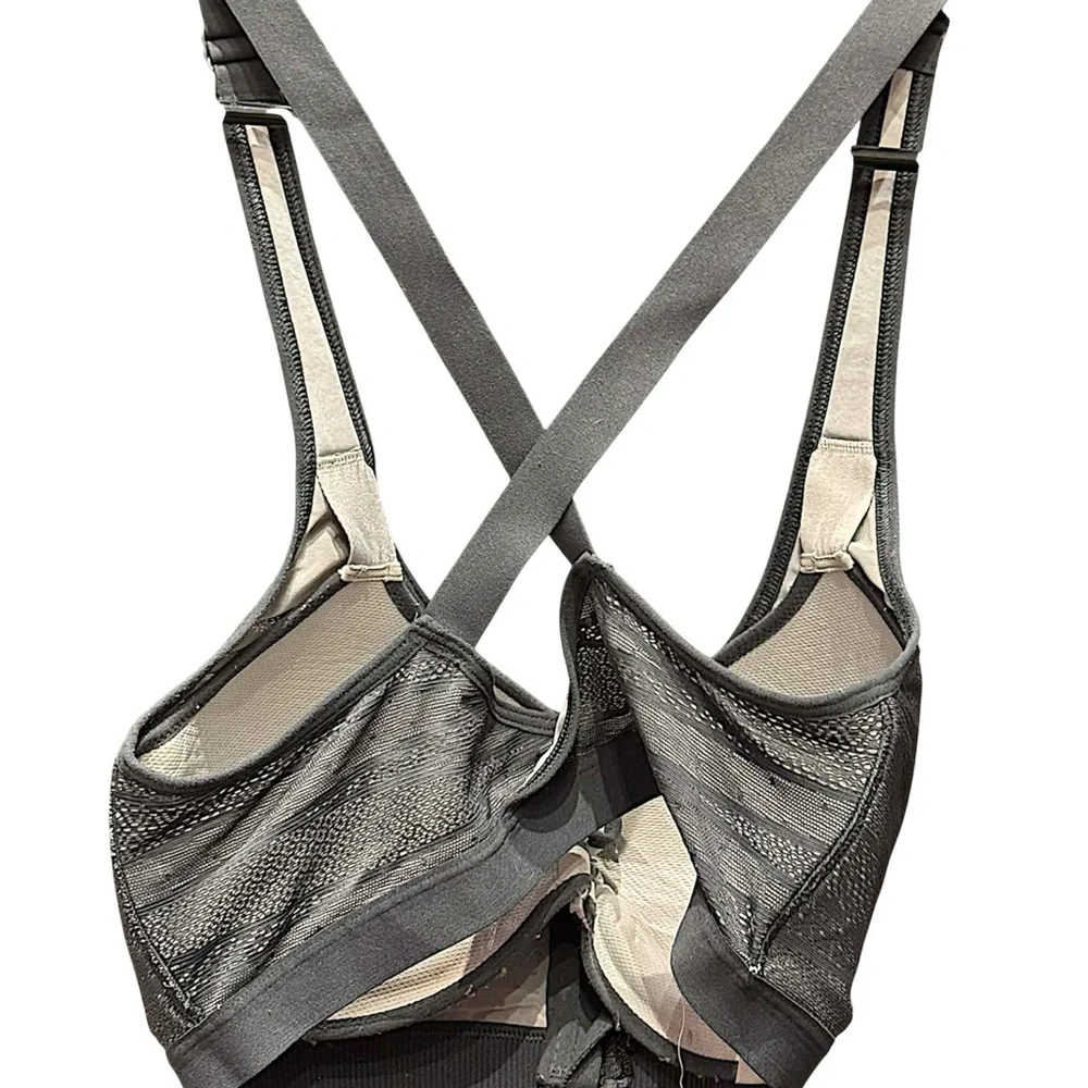 Victoria's Secret Gray Sports Bra front zip 34DD with padding - Picture 2 of 7